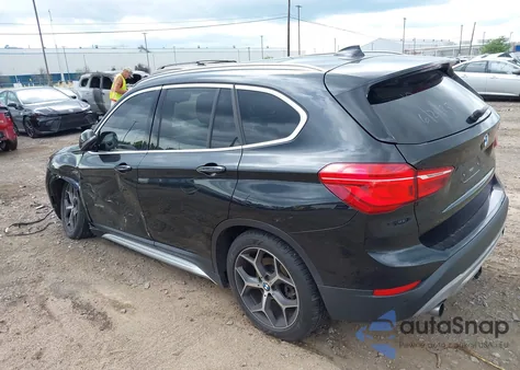 2017 BMW X1 xDrive28I z USA, uszkodzony, nr VIN WBXHT3C37H5F69935